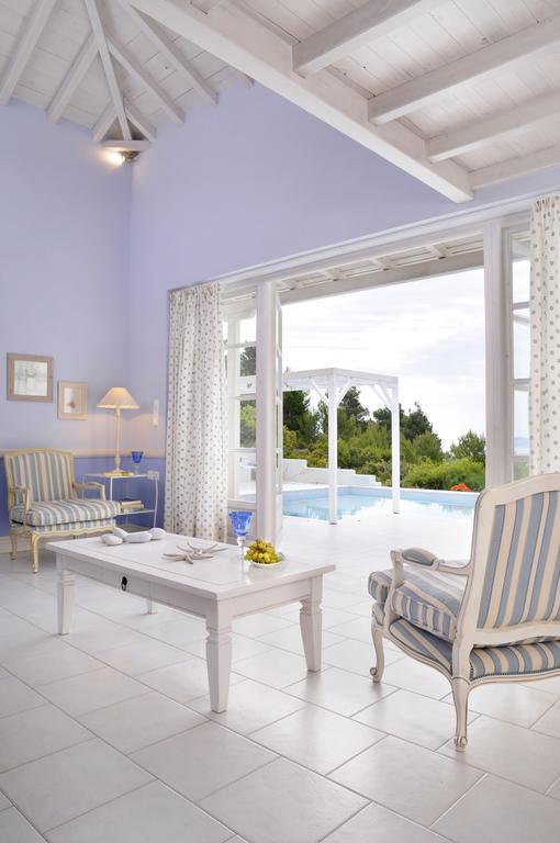 Anemolia Villas With Private Pools Near The Most Beautiful Beaches Of Alonissos Isomata Exteriör bild