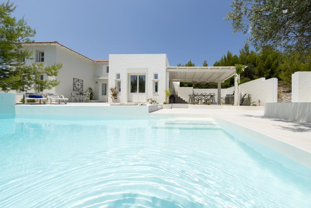 Anemolia Villas With Private Pools Near The Most Beautiful Beaches Of Alonissos Isomata Exteriör bild