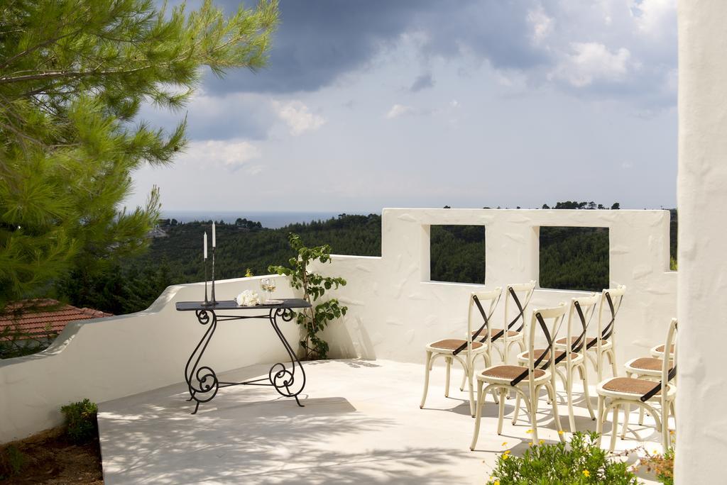Anemolia Villas With Private Pools Near The Most Beautiful Beaches Of Alonissos Isomata Exteriör bild